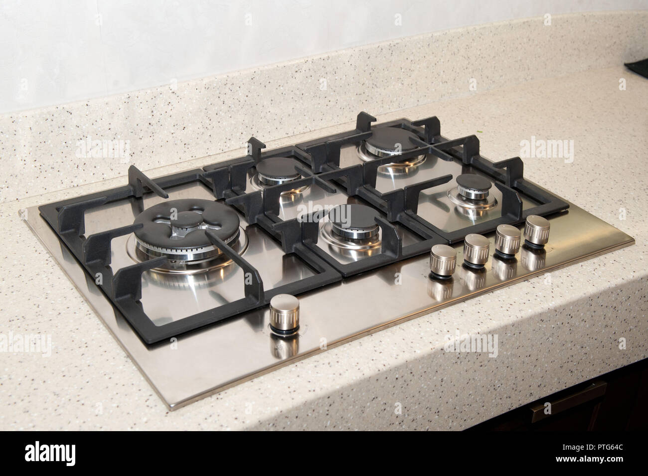kitchen-built-in-gas-cooker-PTG64C
